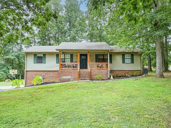 141 Kelly Ave, Rogersville, AL 35652