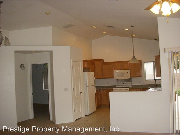 4th image of 7618 S Hinds Willow Way