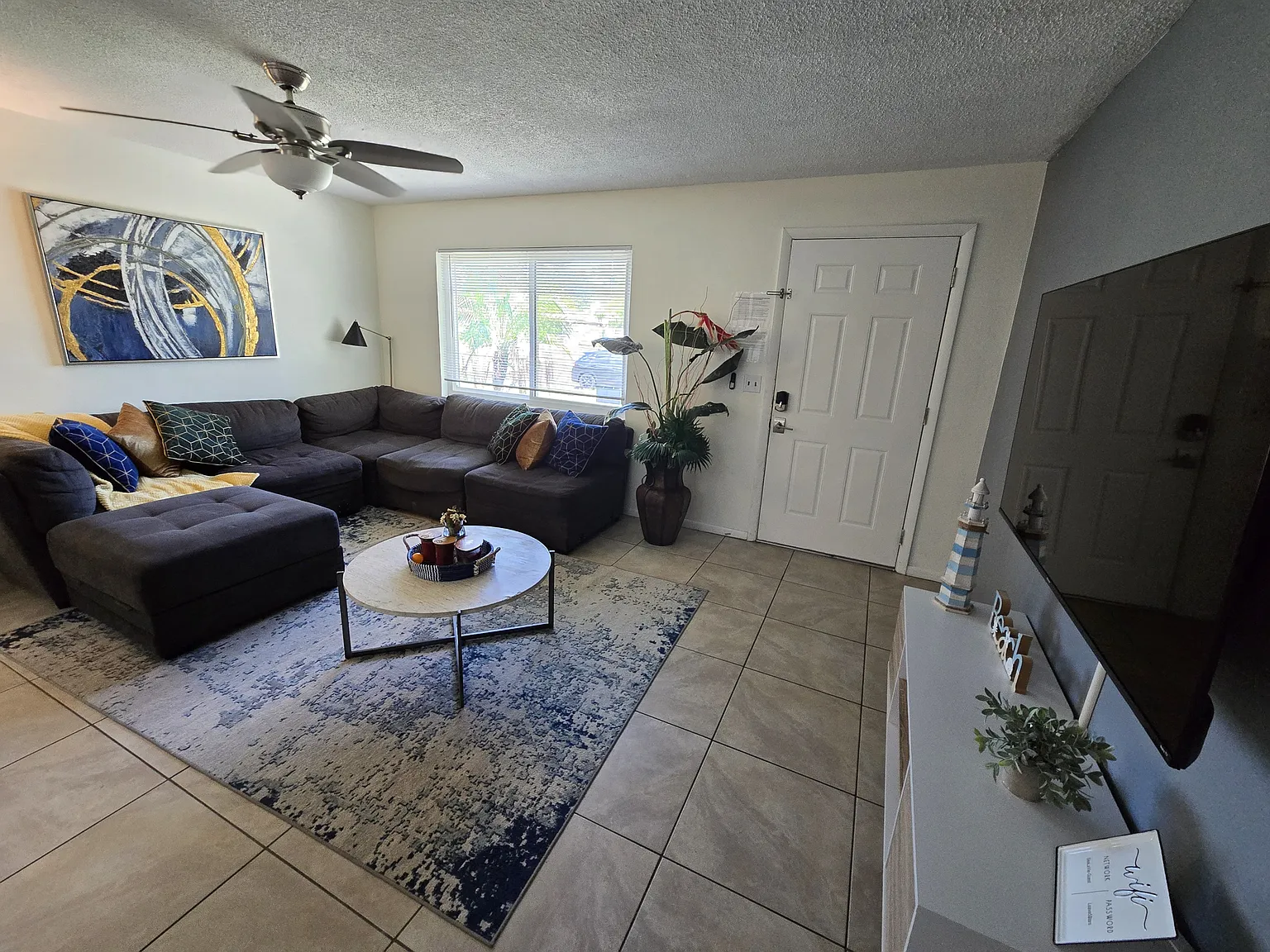 1430 Parkview Lane - 1 — Photo 4