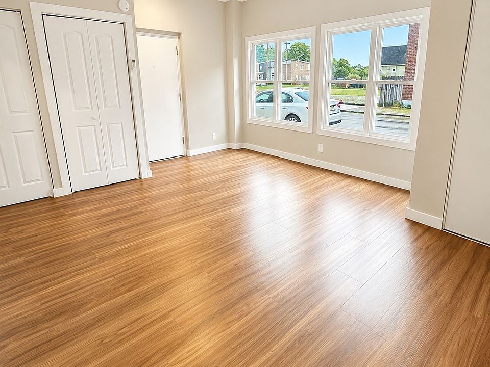1st image of 321 Ella St APT 1
