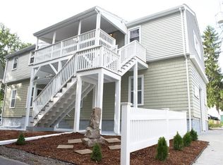 13 Ames St, Brockton, MA 02301