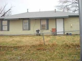 417 W C St, Altus, OK 73521