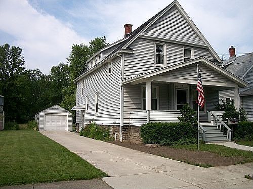 1st image of 216 Kohler St