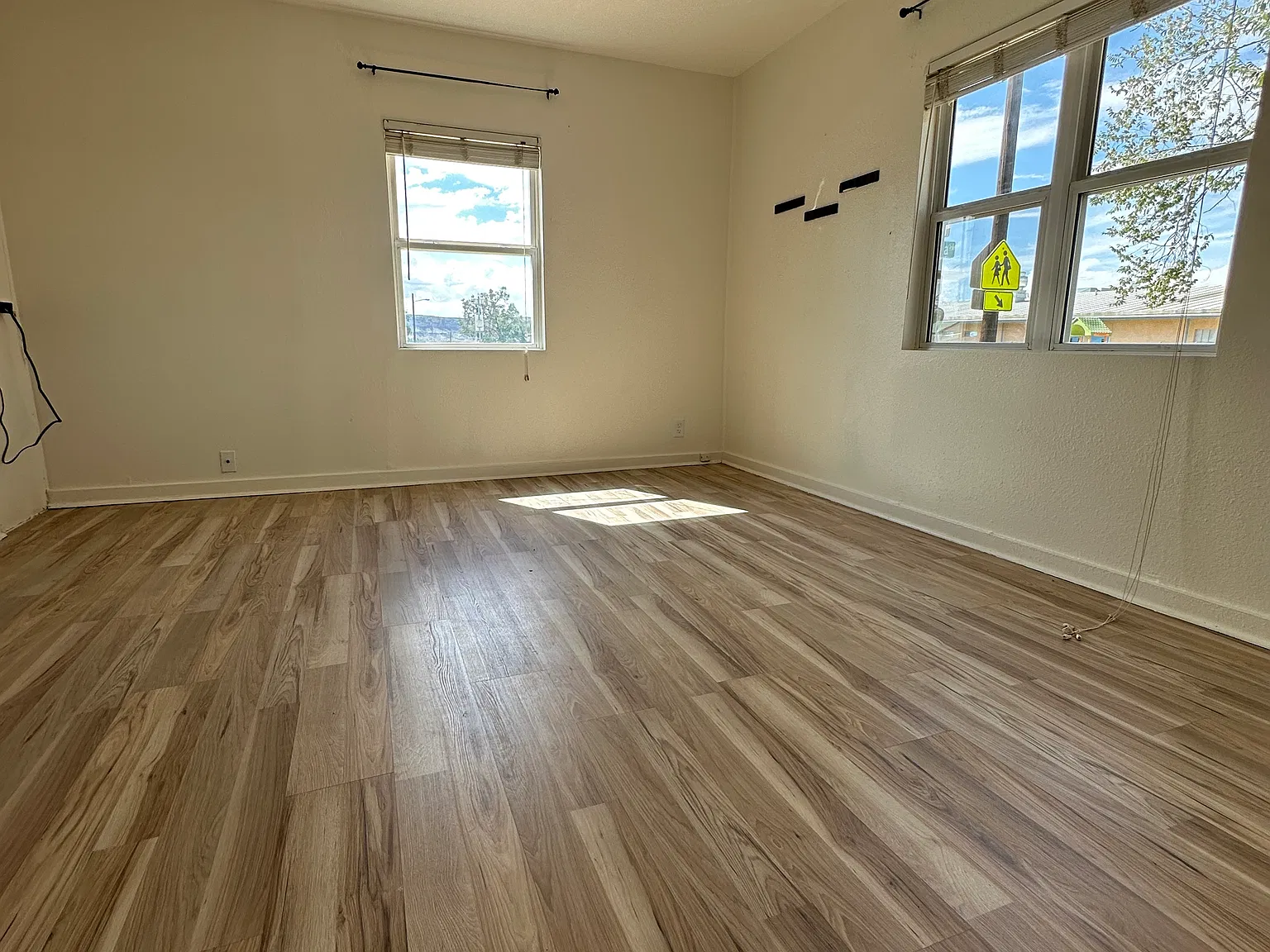 302 N Court Ave — Photo 4