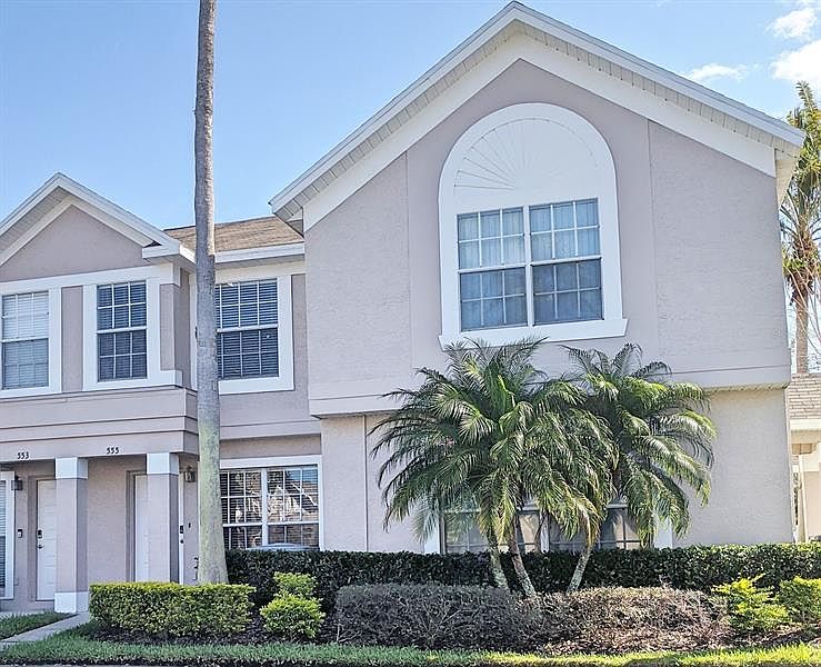 1st image of 555 Kensington Lake Cir