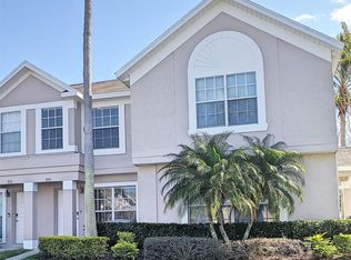 555 Kensington Lake Cir, Brandon, FL 33511