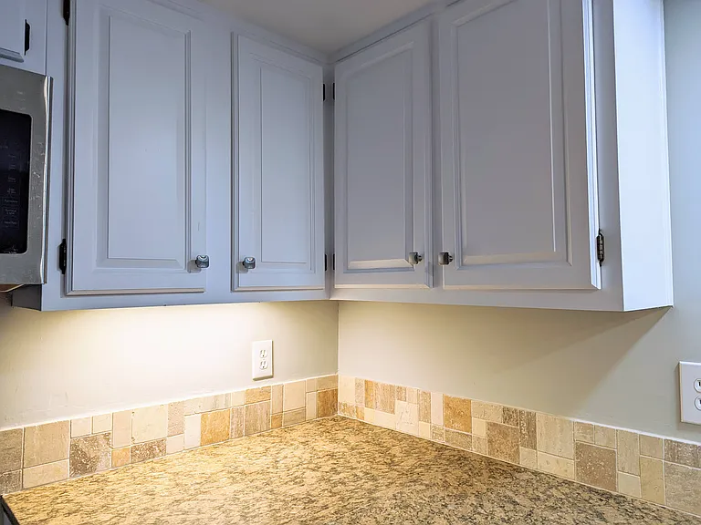 6525 Idlewild Ct — Photo 3