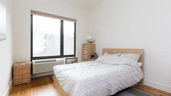 Rented by Nooklyn NYC LLC | media 110