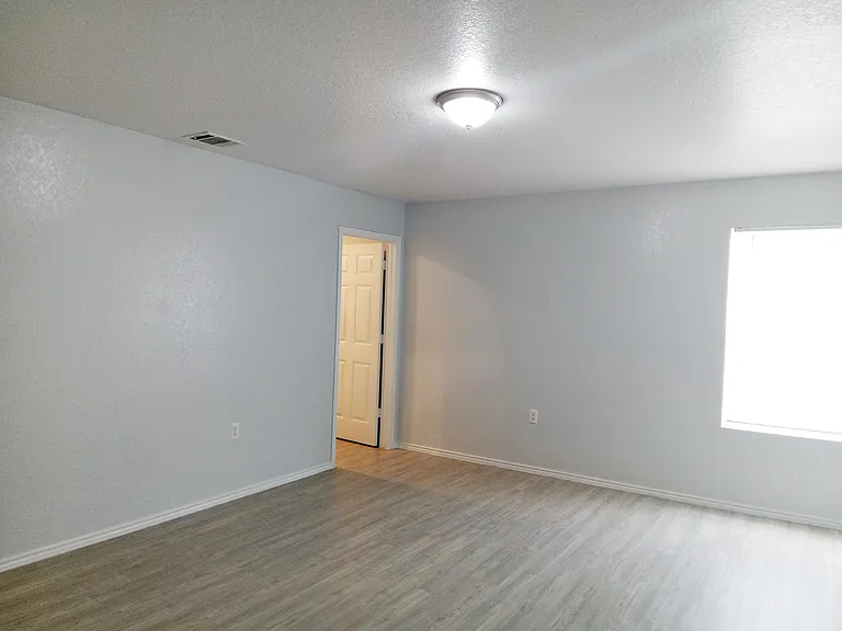 1002 Cook Bnd — Photo 15