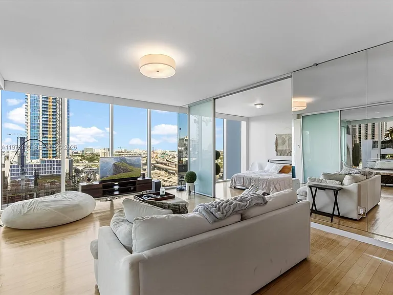 1040 Biscayne Blvd #1107 — Photo 4