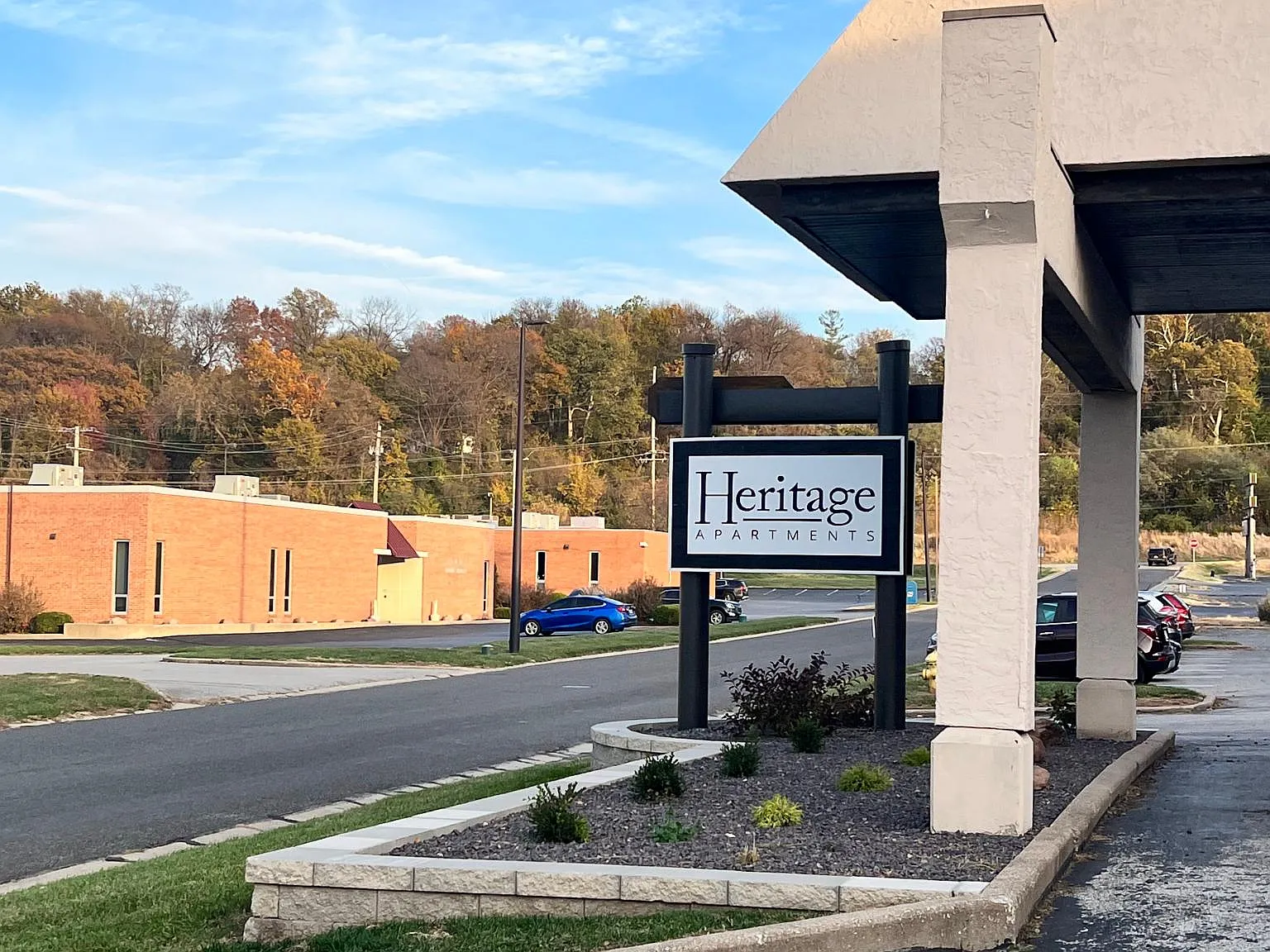 Heritage Apartments — Photo 4
