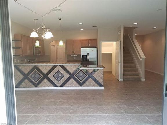 5th image of 15334 Summit Place Cir #164