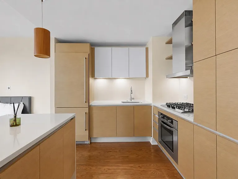 77 Hudson St #2412 — Photo 2