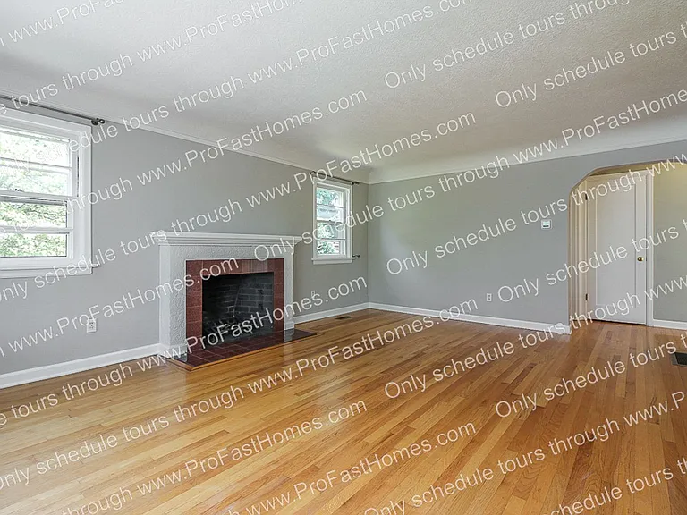 616 SW Moss St — Photo 13