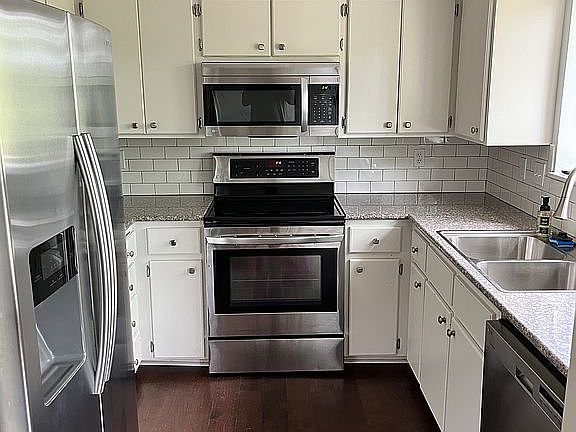 4th image of 458 Forrest Dr