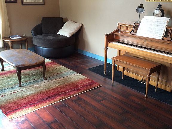 Formal living with hardwood