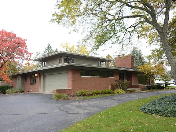4th image of 2841 Woodcliff Cir SE