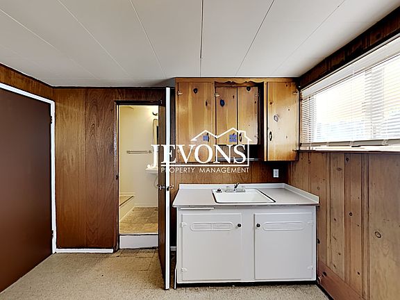3rd image of 1009 S 11th Ave APT 3