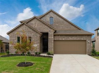561 Spruce Trl, Forney, TX 75126
