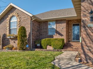 627 N Spout Spring St, Nixa, MO 65714