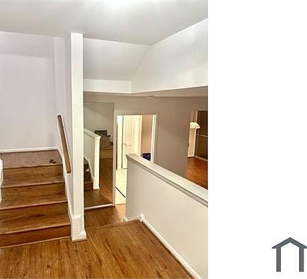 2nd image of 14630 Bauer Dr APT 4