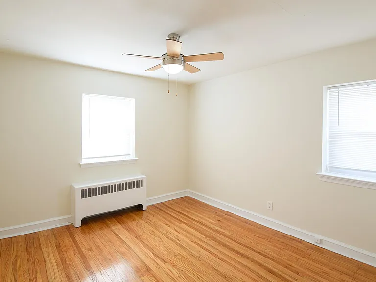 353 W Mount Airy Ave — Photo 20