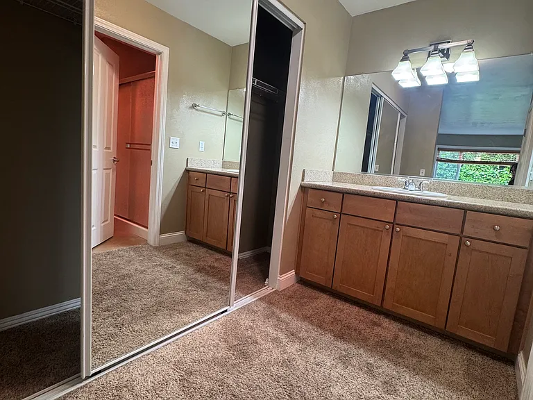 233 Enterprise Dr — Photo 18