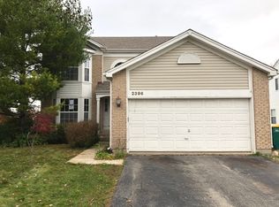 2396 N Rosewood Ln, Round Lake Beach, IL