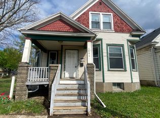 3006 Rockingham Road, Davenport, IA 52802