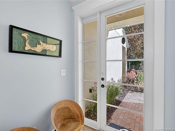 4th image of 334 SW Atlanta Ave