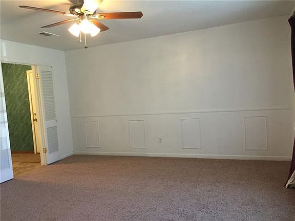 4th image of 2407 Beverly Dr