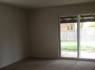 990 W Rose St, Lebanon, OR