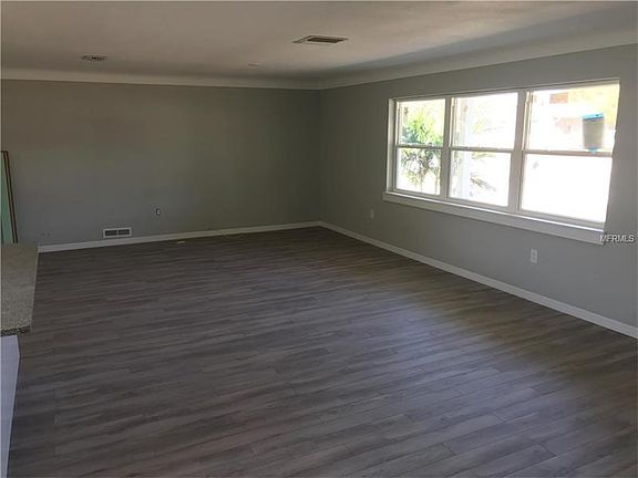 4th image of 6154 44th Ave N