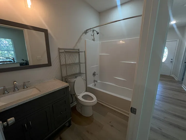 2324 Wilson Ave — Photo 8