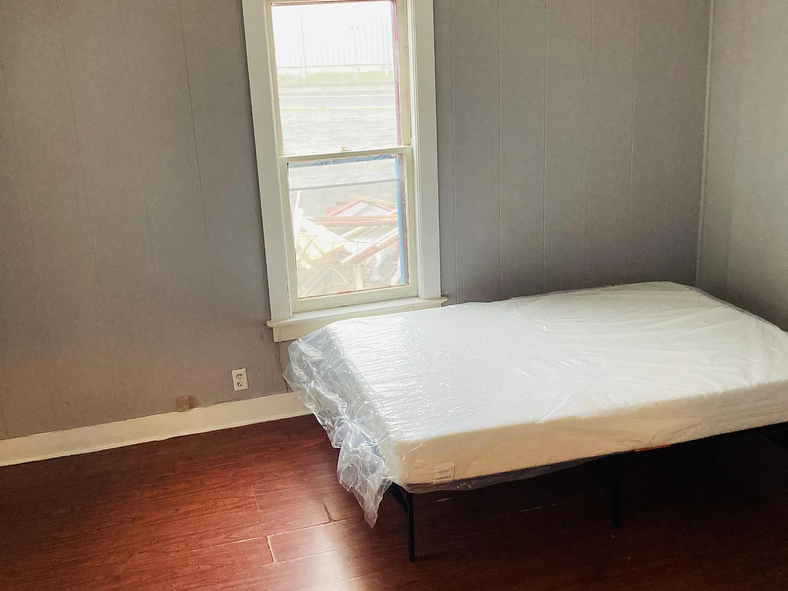 5 Colfax Avenue - Rm 2 — Photo 1