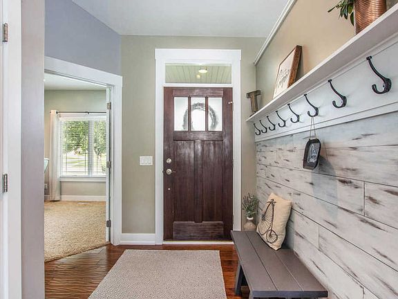 3rd image of 4380 Oak Meadow Dr