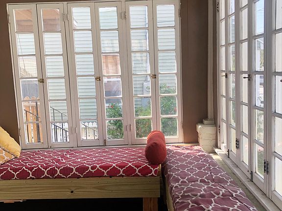 2nd image of 75 Orange St #A