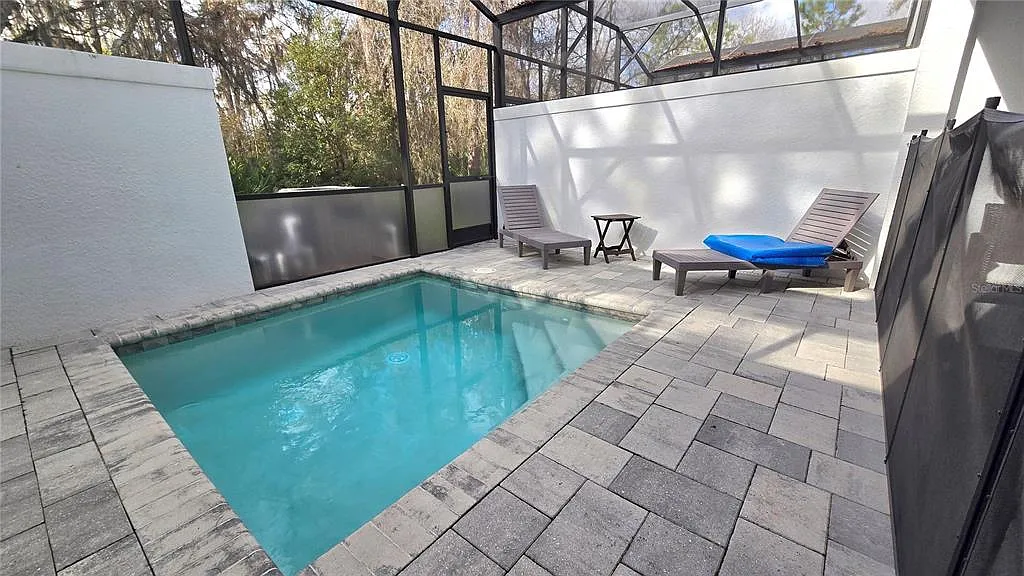 3 bed, 3.0 bath, 1852 sqft, $2,500 — Photo 4