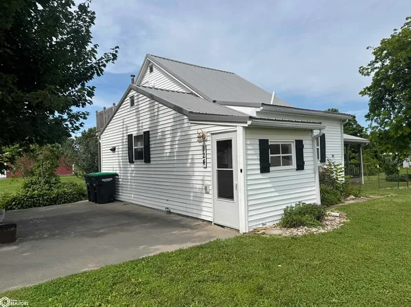 124 N Cross St, Birmingham, IA 52535