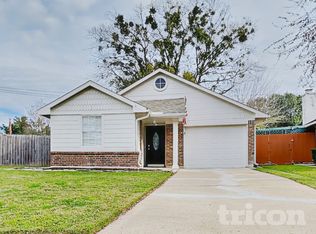 4601 Greenwood Dr, Rosenberg, TX 77471