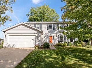1312 Cherry Dr, Batavia, IL 60510