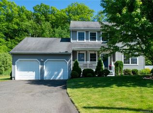 46 Kristin Ln, Plainville, CT 06062