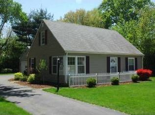 31001 Bexley Dr, Bay Village, OH