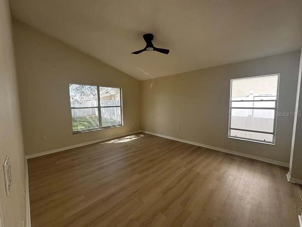 3 bed, 2.0 bath, 1536 sqft, $2,199 — Photo 3