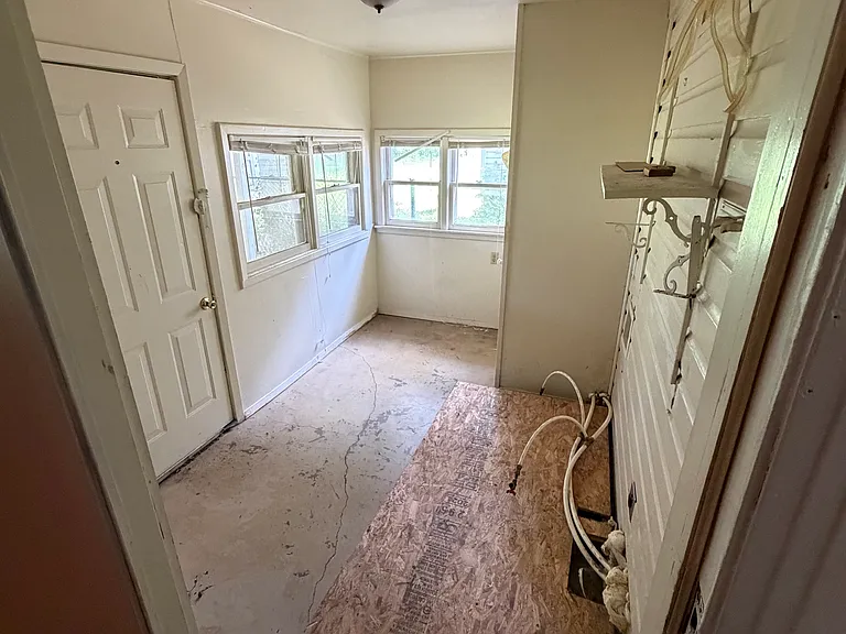 1414 Cedar Crest Dr — Photo 11