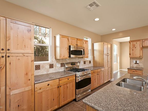 4th image of 3510 E Lakewood Pkwy #102