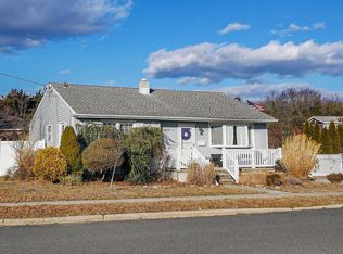 206 Oxford Cir, Northfield, NJ 08225