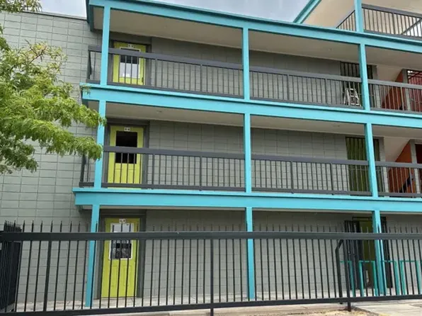 200 Maple St NE, 200 Maple St NE #0B-1Ba-412Sqft, Albuquerque, NM 87106