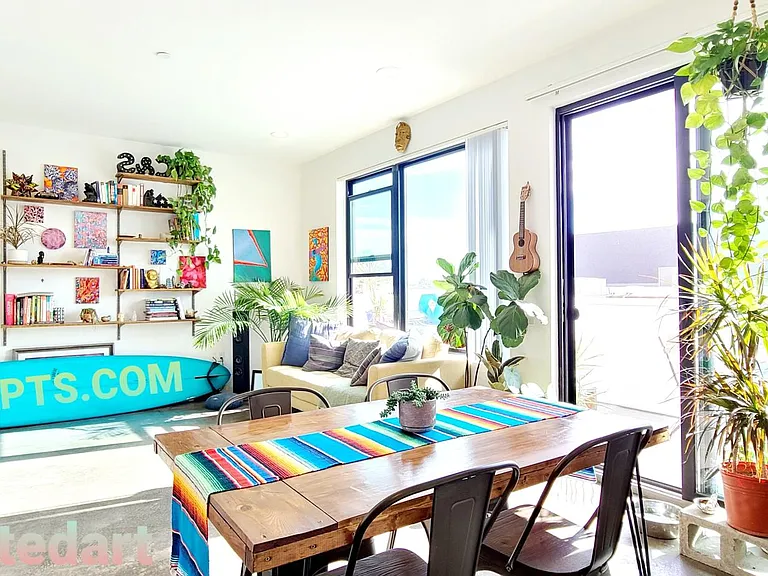 3953 1st Ave #1BR1BA — Photo 3
