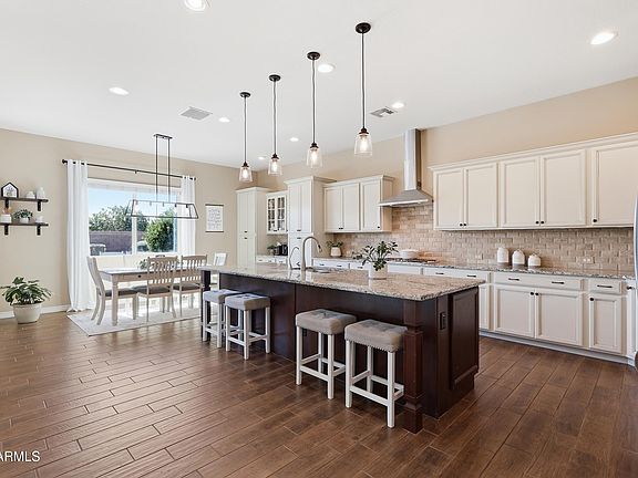3rd image of 20569 E CANARY Court